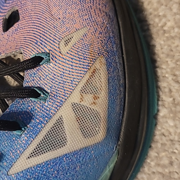 Lebron X Pure Platinum - Picture 6 of 7